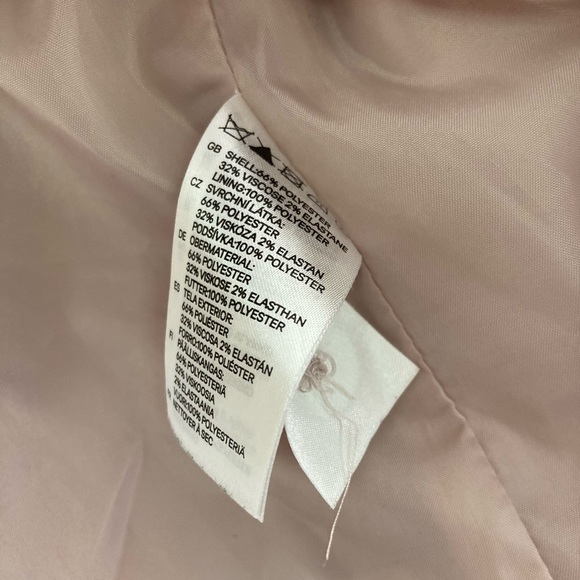 H&M Ruffle Satin Blazer! - Picture 6 of 7